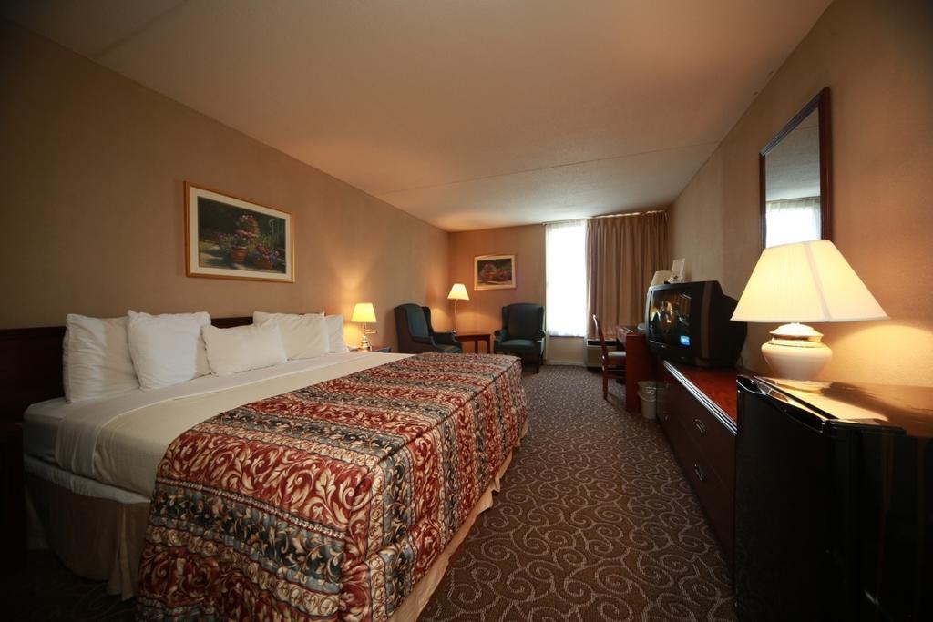 Boarders Inn And Suites - Marion Rum bild